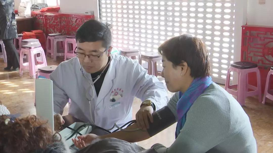 医保局回应医院给患者打欠条现象，深度解读医保政策与应对举措